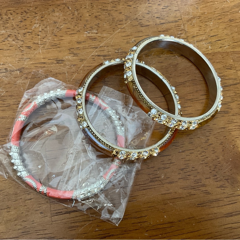 Beautiful Set of Rhinestone Bangles - Picture 4 of 5